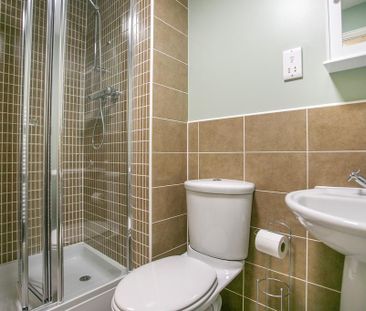 2 bedroom ground floor flat to rent - Photo 6