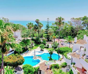 Middle Floor Apartment in Elviria - Foto 5
