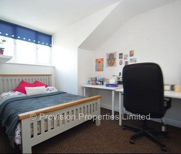 4 Bedroom Student Houses near Leeds University - Photo 3