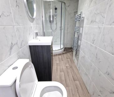 1 bedroom in a house share to rent - Photo 6