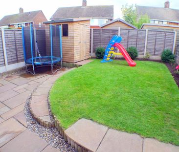 4 bedroom semi-detached house to rent - Photo 1