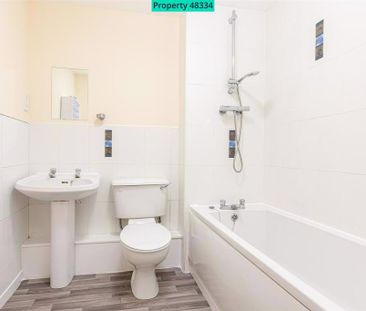2 bedroom flat to rent - Photo 4