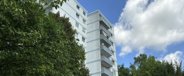 Familienwohnung mit 3 Zimmern und Balkon in ländlicher Umgebung - Foto 1