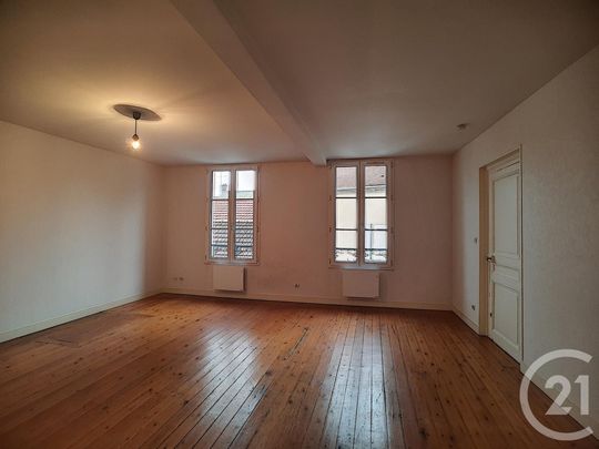 Location Appartement 3 pièces 85m² CREPY EN VALOIS 60800 - Photo 1