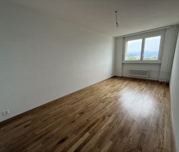 Appartement rafraîchi de 3 pièces au 9? étage, avec balcon et vue d... - Photo 6