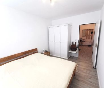 Wohngefühl mit Parkblick: Modernisierte Erdgeschosswohnung mit Terr... - Foto 2