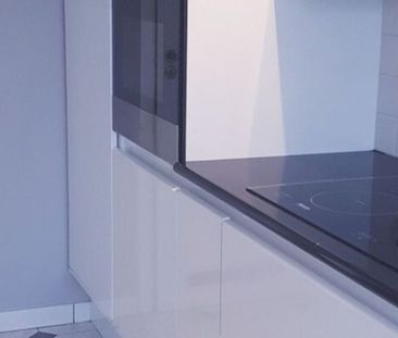 Appartement te huur in Sint-Andries voor € 800 met 2 slaapkamers - Foto 2