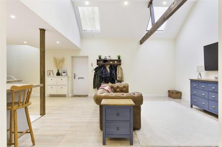 2 bedroom barn conversion to rent - Photo 4