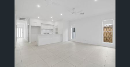 63 Avondale Cct, Deebing Heights, Qld 4306 - Photo 2