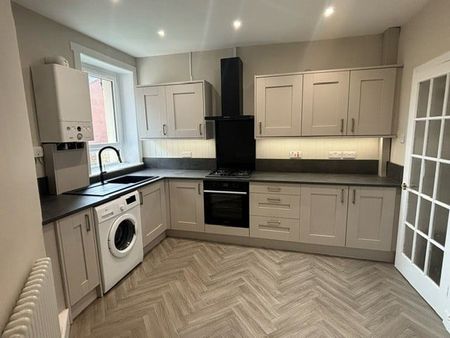 Meadowpark Street, Flat 2/1, Glasgow, Dennistoun, G31 3DT - Photo 5