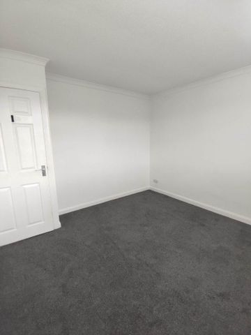 2 bedroom detached house to rent - Photo 4