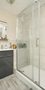 1 bedroom Property to rent - Photo 4