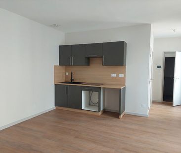 Location Appartement 2 pièces 45m² - Photo 3