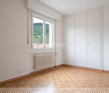 Bel appartement à proximité de toutes les commodités - Photo 1