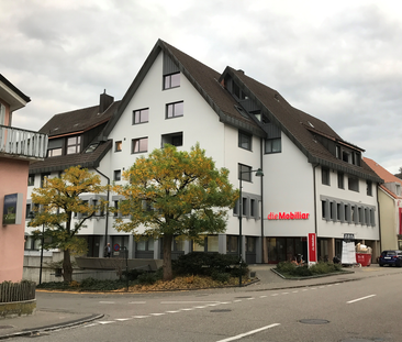 3.5-ZIMMERWOHNUNG AN ZENTRALER LAGE IN AESCH - Foto 4 | Rentumo