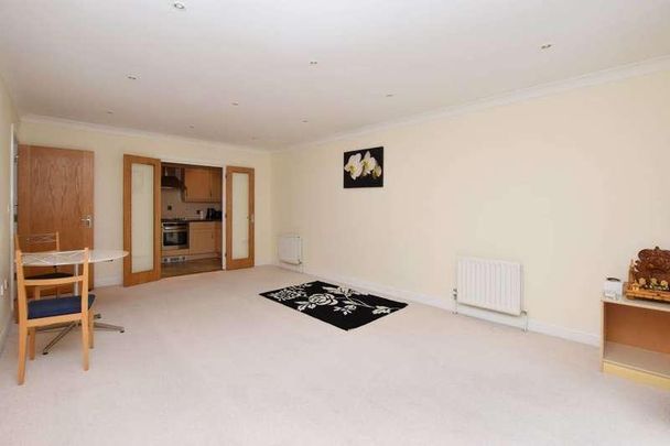 Metropolitan Place, Wd, Watford, WD18 - Photo 1