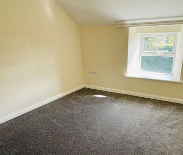 2 bedroom semi-detached house to rent - Photo 5