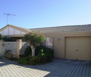 Modern Easy-Care Living Minutes from Rockingham Beach - Photo 2