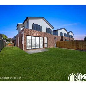 Brand New Luxury Townhouse for Lease - Photo 3