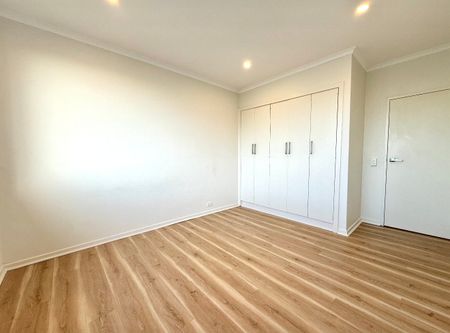 8/2 Mckay Street, Coburg VIC 3058 - Photo 4