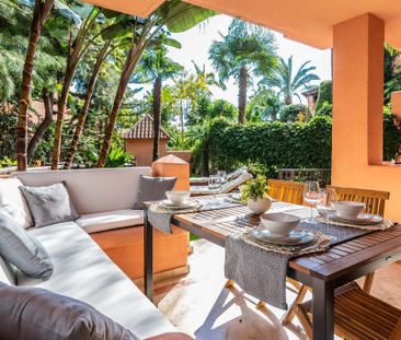 Luxury Townhouse for rent in Marbella, Spain - Photo 5