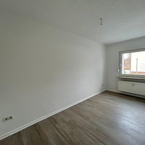 Attraktive 2,5-Zimmer-Wohnung in gepflegtem Mehrfamilienhaus - Photo 2
