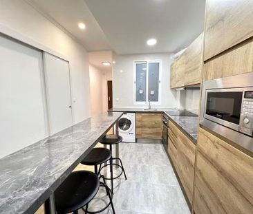 Carrer de Finestrat, Valencia, Valencian Community 46006 - Photo 6