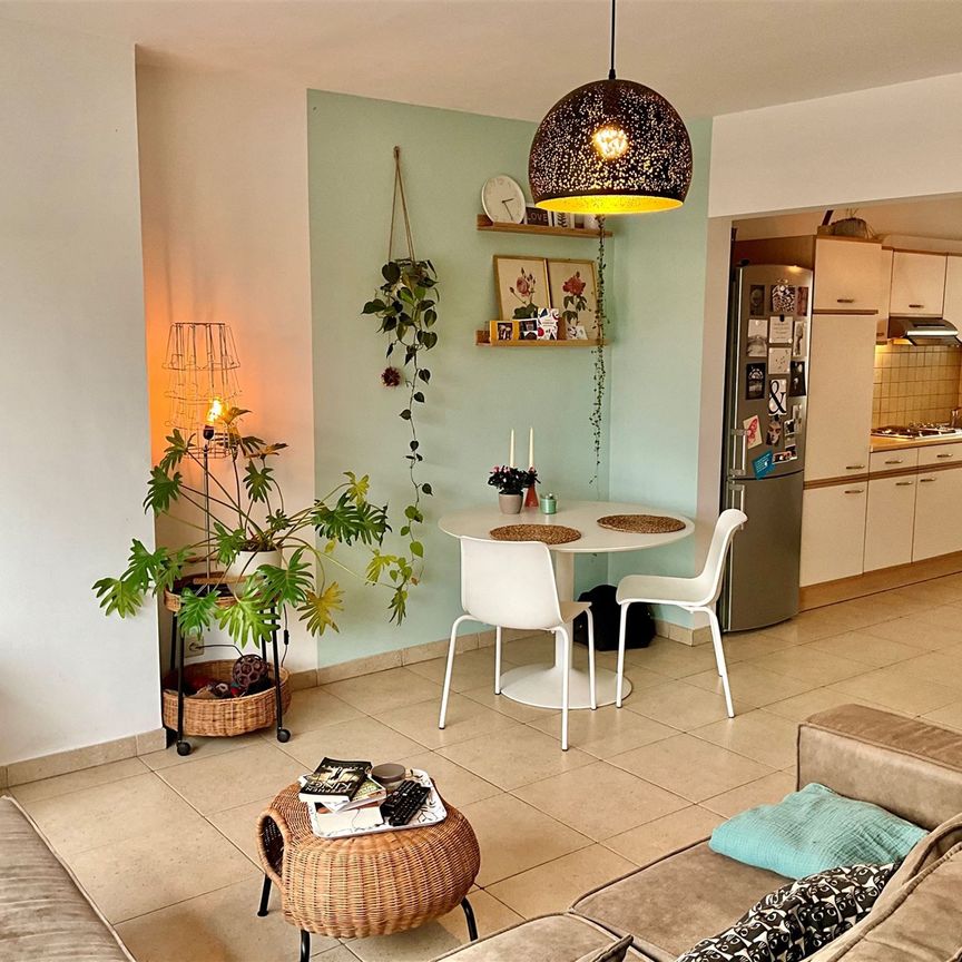 Gelijkvloers appartement met één slaapkamer en een leuke tuin op het zuidwesten, gelegen in Mechelen! - Foto 1