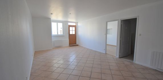 T2 – LENT - Photo 2