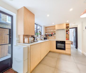 26 Crawthew Grove, London, SE22 - Photo 5