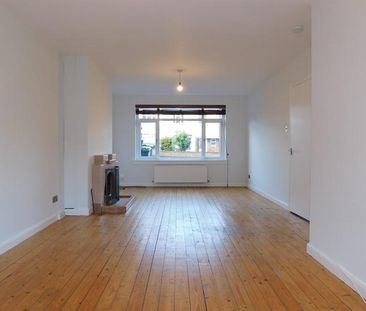 3 bedroom terraced house to rent - Photo 3