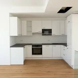 Traumhafte Dachgeschosswohnung im Niedrigstenergiestandard Sauna+ Fitnessraum im Haus - Foto 2