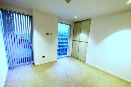 Fairfield Avenue, Staines, TW18 - Photo 5