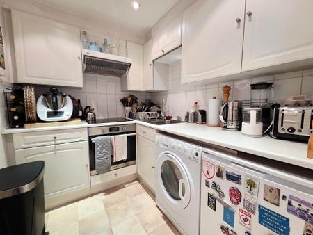 1 bedroom flat to rent - Photo 4