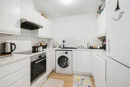 Varsity Drive, TW1, London - Photo 4