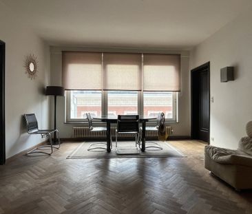 Vintage 1-slaapkamer appartement op toplocatie. - Foto 2