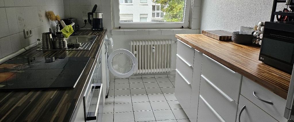 Schöne Mietwohnung in ruhiger Wohnlage mit ca. 63 m² Wohnfläche, 3 Zimmern, Küche und Bad - Photo 1