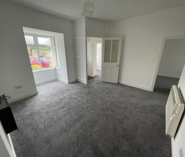 2 bedroom cottage to rent - Photo 2