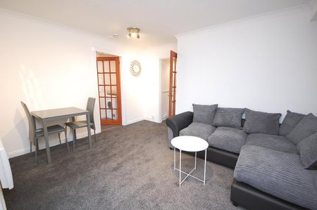 1 bedroom flat to rent - Photo 3