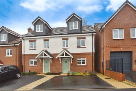 Fieldfare Crescent, Exmouth, Devon, EX8 - Photo 2