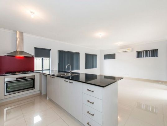 4-Bedroom Spacious & Stylish Living - Photo 1