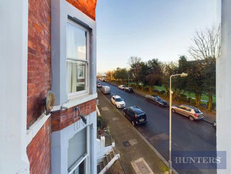 Prince Of Wales Terrace, Scarborough - Photo 4
