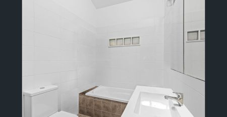 Spacious Family Home & Prime Position - Photo 5