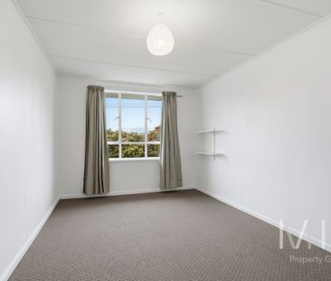 Freshly Updated Home - Photo 3