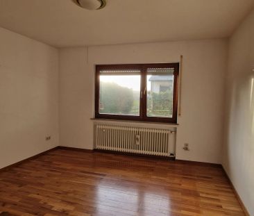 Großzügiges Einfamilienhaus in familienfreundlicher Lage - Photo 1