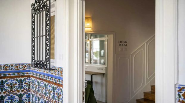 Room in a shared 17-bedroom apartment for rent in Vallehermoso - Foto 1