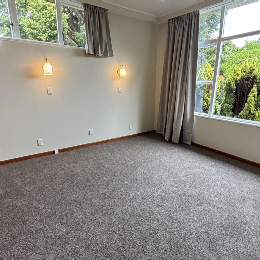 Raumati South - 2 Bedrooms - Photo 1