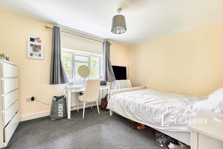 5 bedroom house to rent Chelmsford Road, Hatfield Heath, Bishops Stortford, CM22 - Photo 5