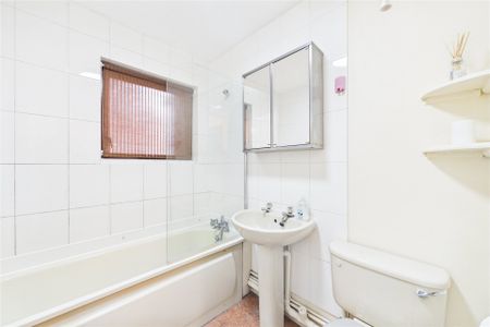 0 bedroom Studio in Ryeland Close, West Drayton - Photo 3