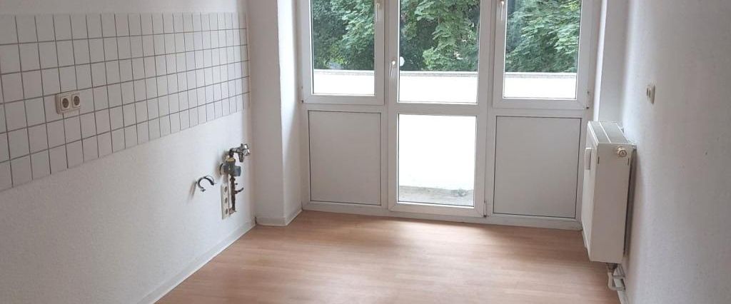 Schöne 4,5-R-Wohnung mit BLK.1.OG ca.87,00m2 zu vermieten In MD -Stadtfeld Ost - Photo 1